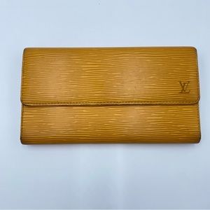 425. Louis Vuitton Epi Leather Three Fold Wallet Yellow & Purple Interior 2003